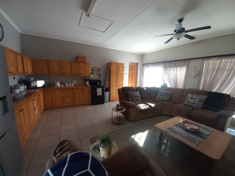 3 Bedroom Property for Sale in Flamwood North West